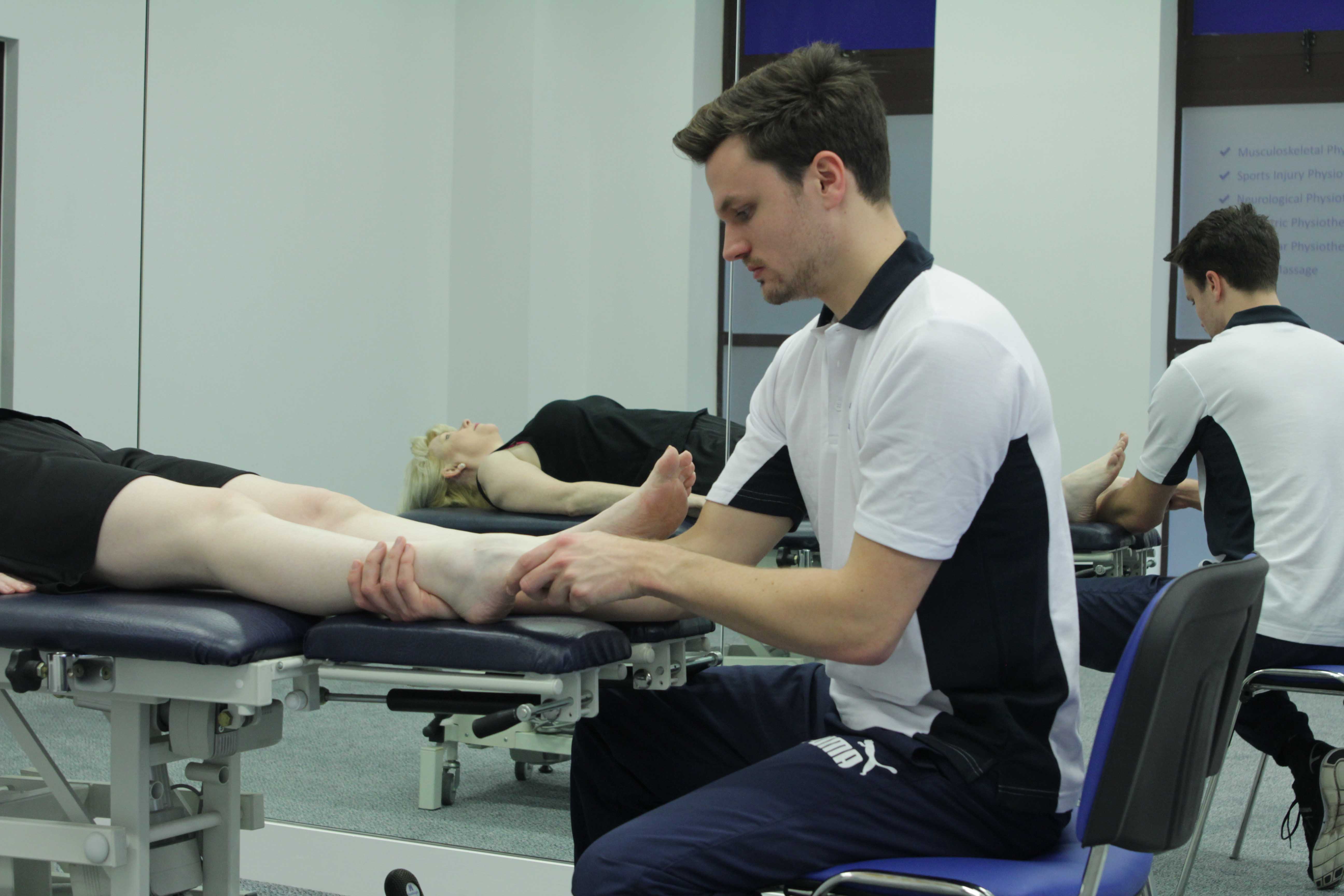 Food fat pad syndrome is a common injury in runners and hikers.