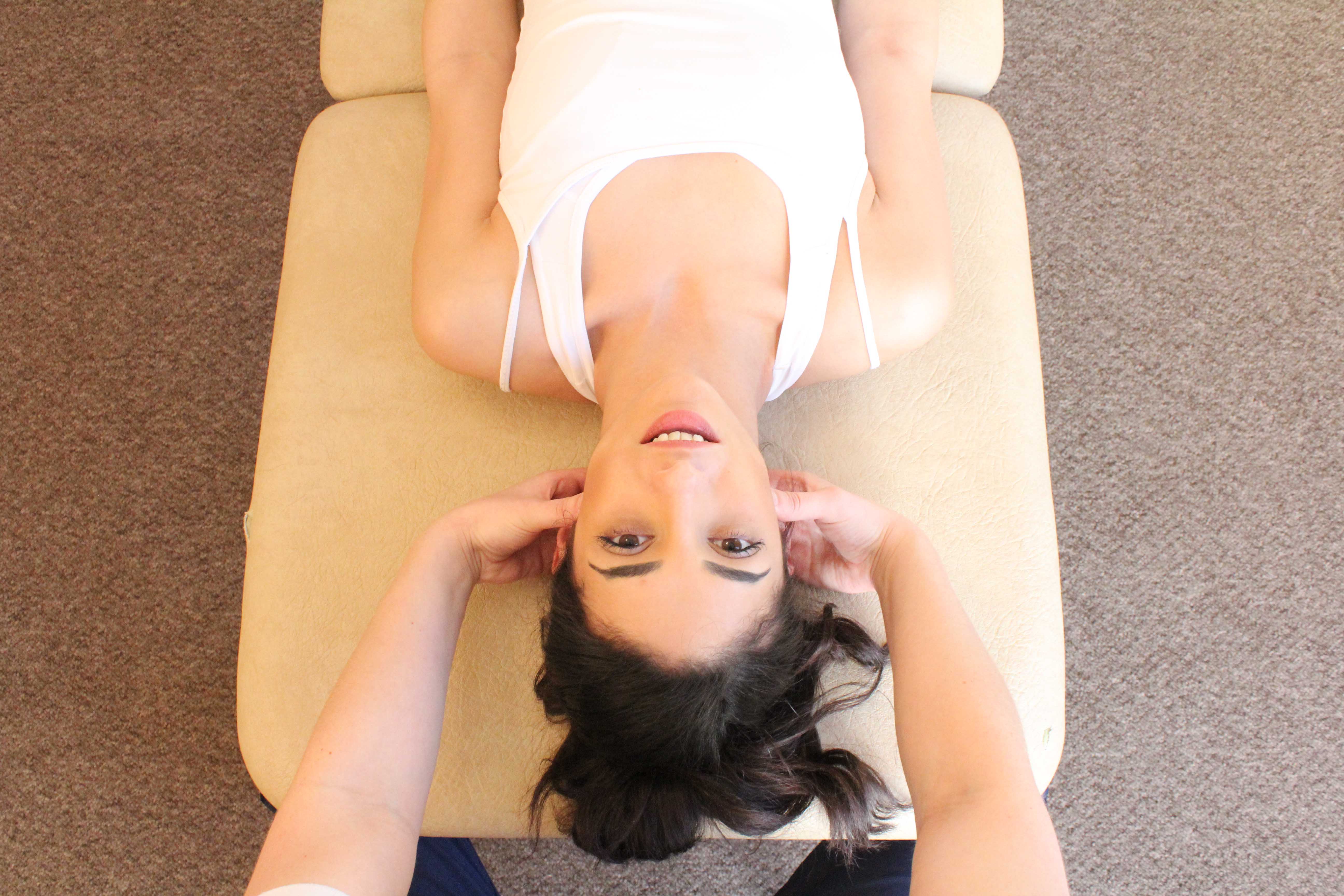 Massage treatment to relieve pain or discomfort at the temporo joint.